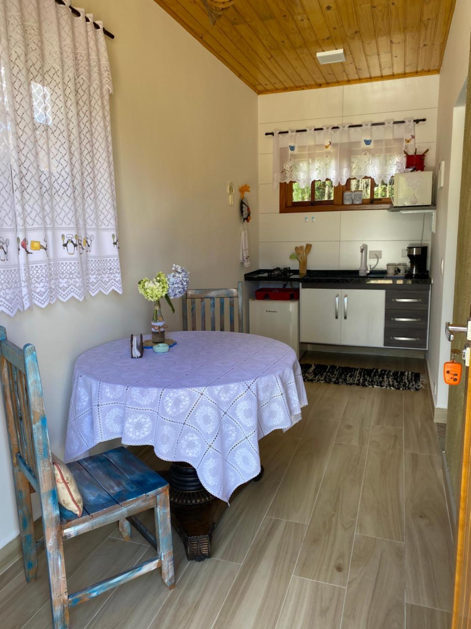 Ferienwohnung Casa Aconchegante Na Montanha Campos do Jordão Exterior foto